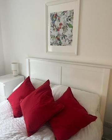 Glenbervie - Beautifully Refurbished, Self-Contained Apartment Данфермлин Экстерьер фото